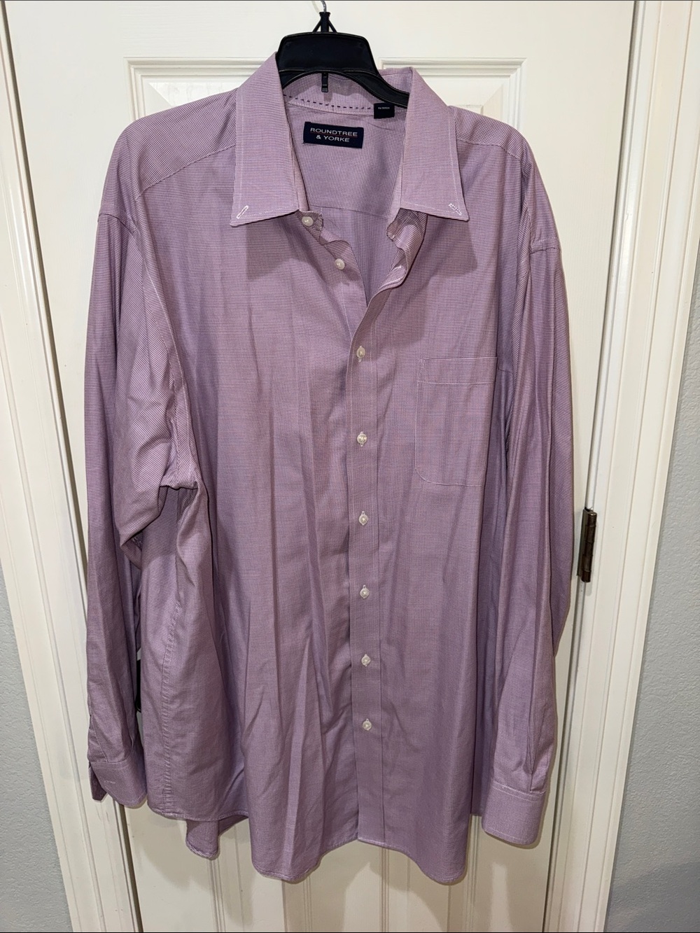 Roundtree & Yorke Men's Light Purple Dress Shirt